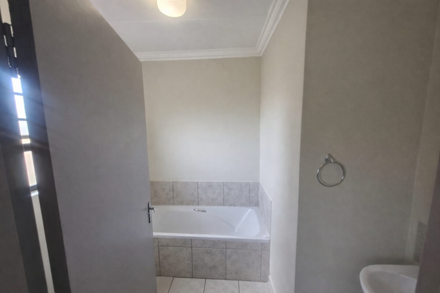 To Let 3 Bedroom Property for Rent in Kathu Northern Cape